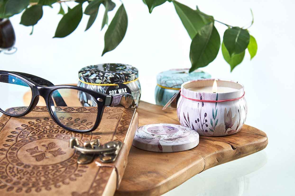 Art Tin Candle with Unicorns in Enchanting Design - Perfect Unicorn Art Tin Candle - Ignara Living